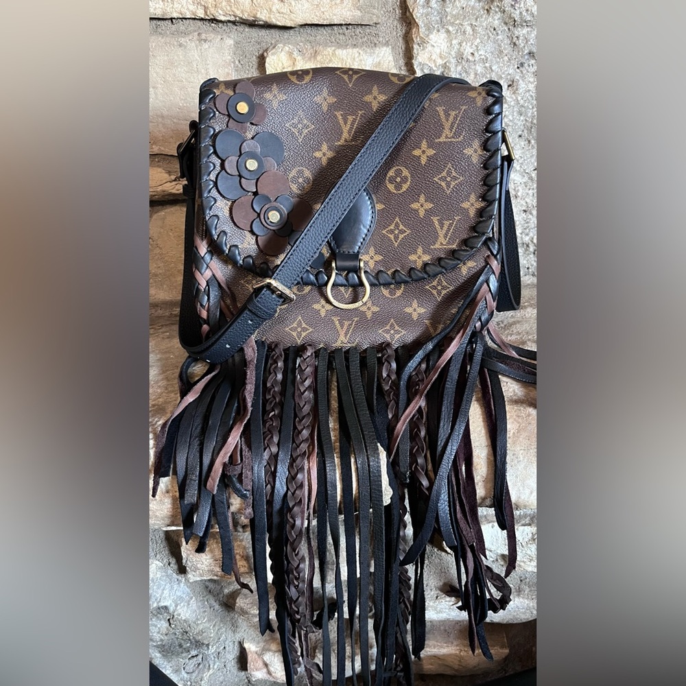 🖤🤎 Custom Vintage Louis Vuitton Saint Cloud GM Boho Fringe Crossbody Bag🤎🖤